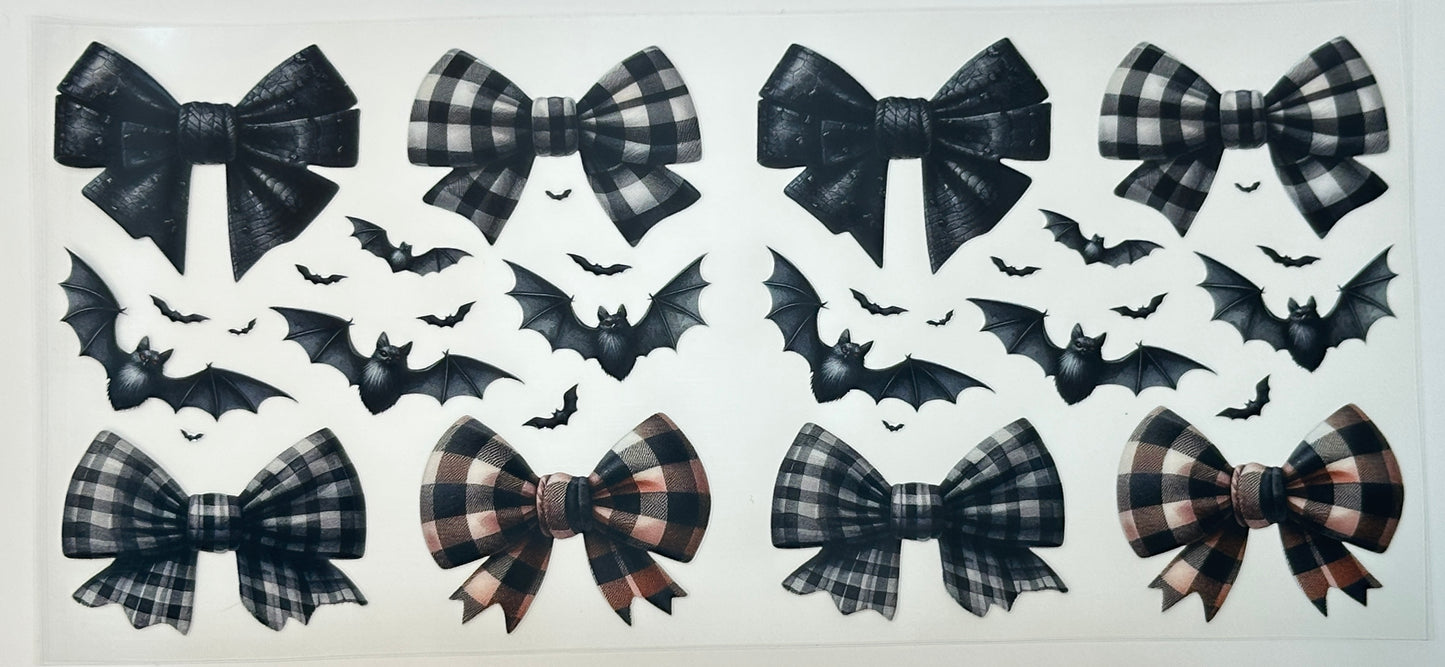 Set of decorative bows and bats