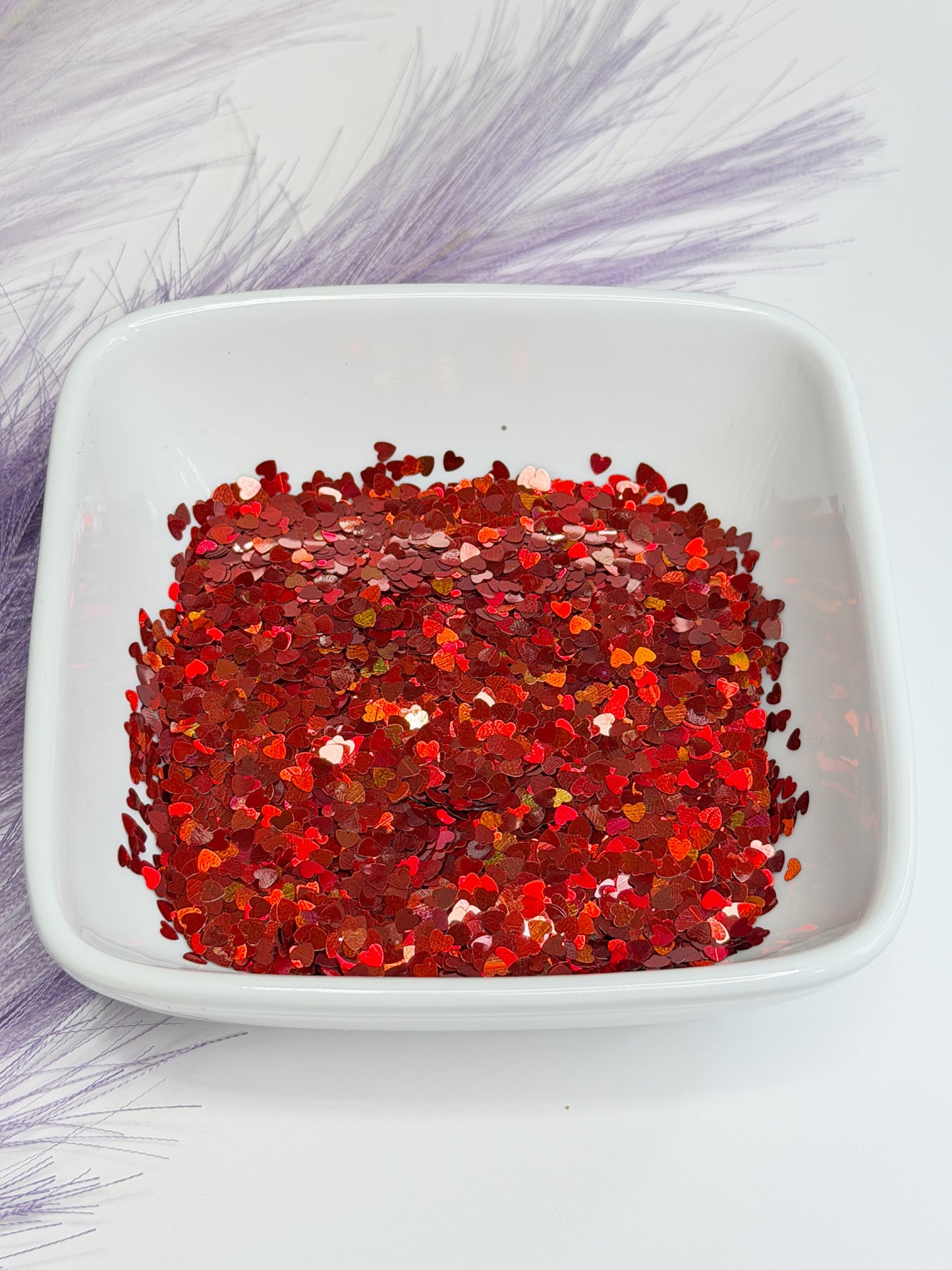 H111 Red Hearts Glitter