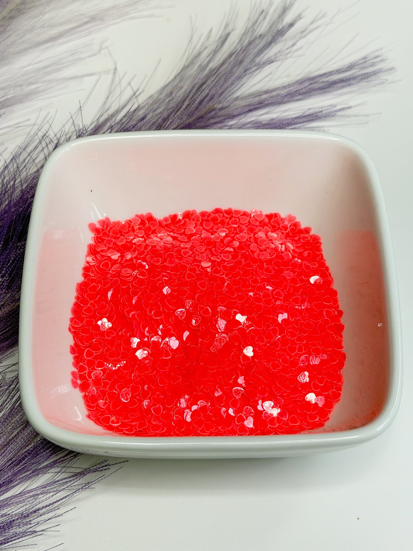 H115 Salmon GLOW Hearts Glitter