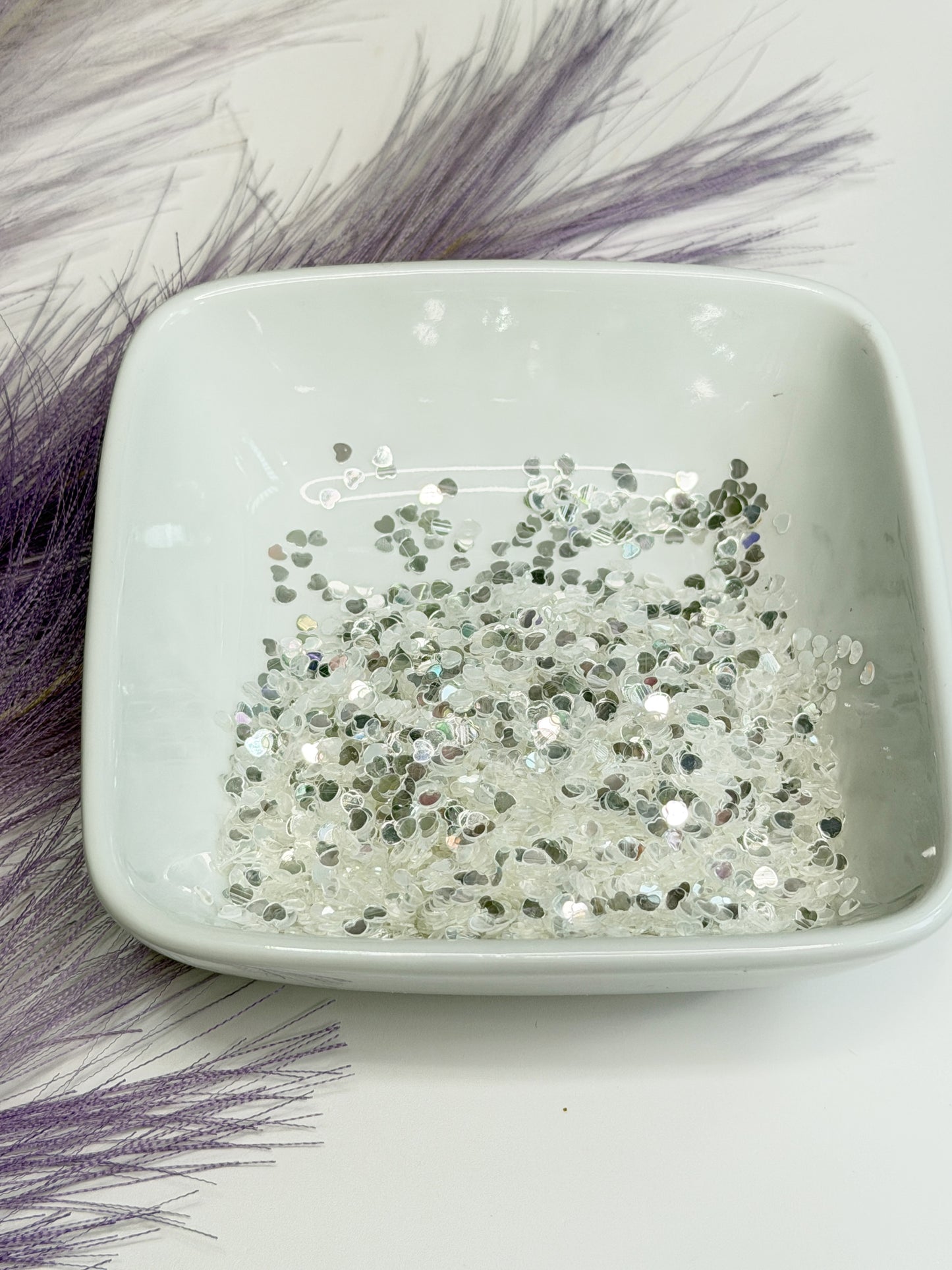 H114 Silver Hearts Glitter