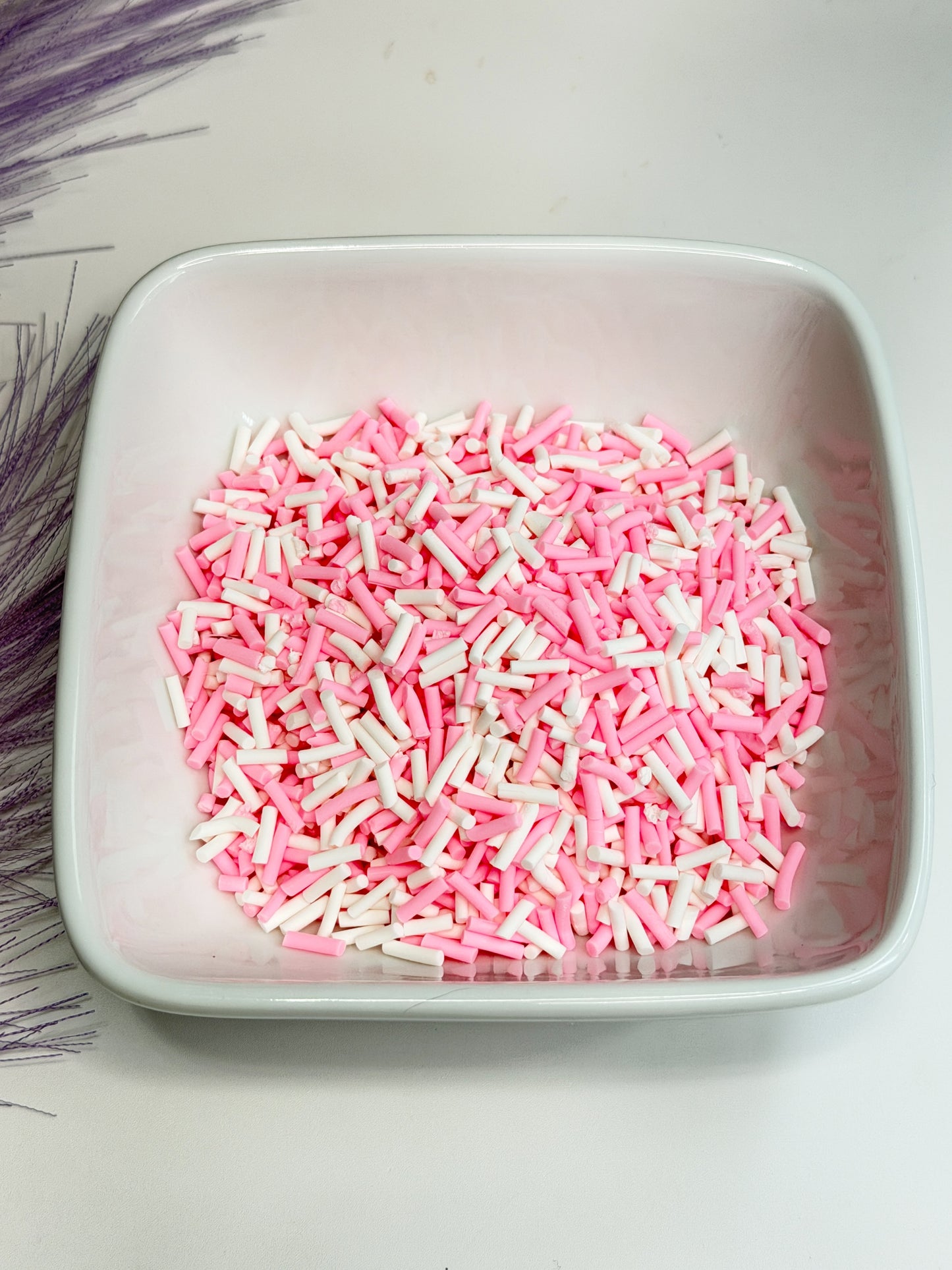 C109 Pink/White Sprinkle Clay